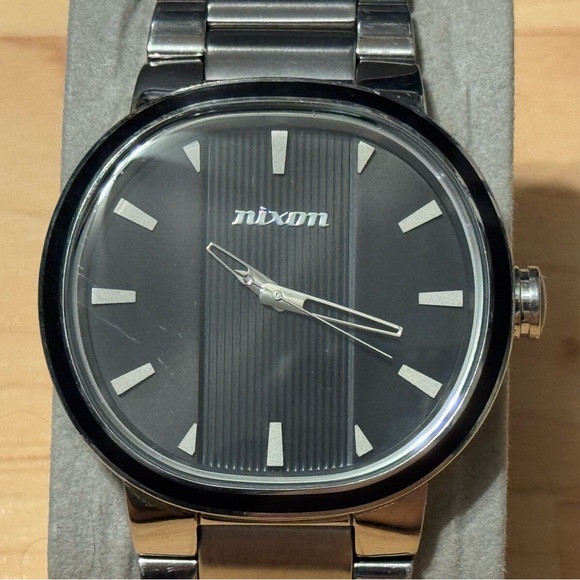 Nixon The Capital "Power to the People" Black Silver Men's Analog Watch RUNNING - Picture 1 of 10